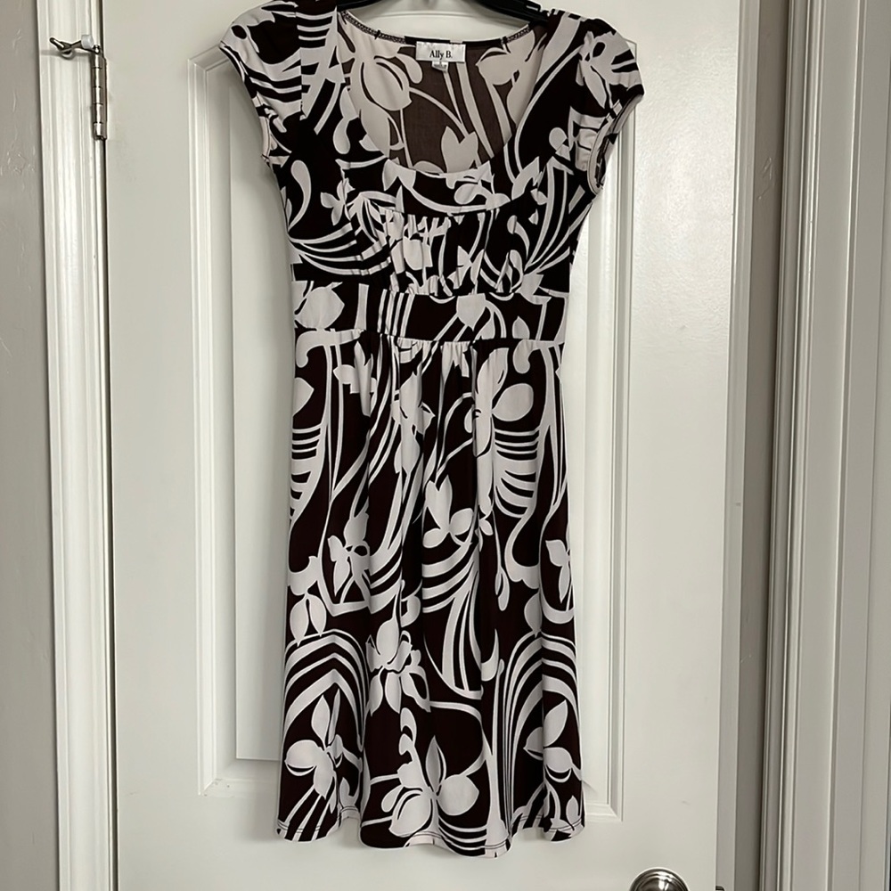 Babydoll dress with scoop neckline